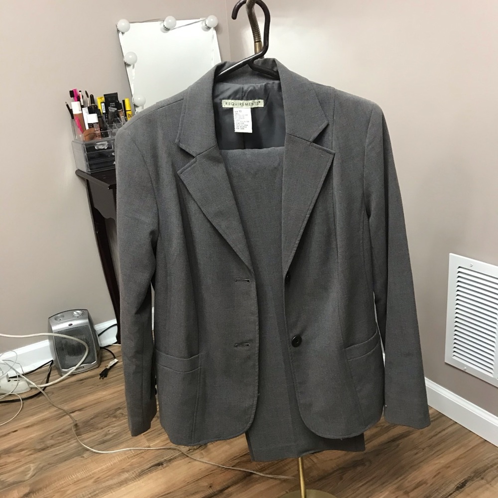 Two Peice Pants & Blazer Suit set | Size 10 | Gray
